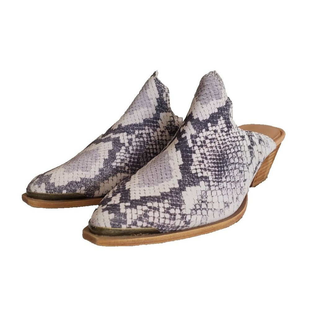 Dingo Women's Suede Mules Knockout Snake Size 7M Taupe Beige